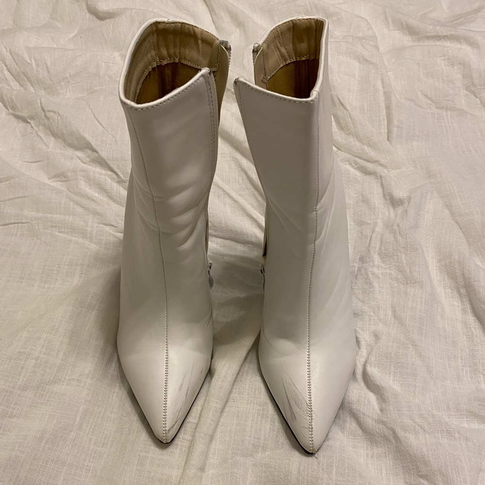 Women’s heel boots